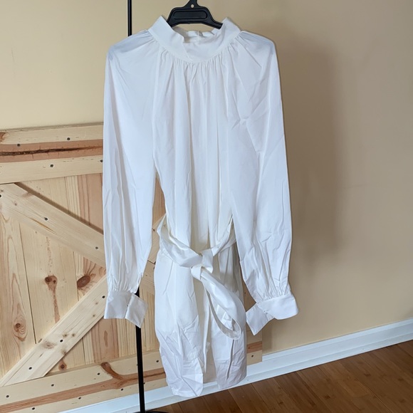 Gathered Neck Belted Mini Dress
Bassike - Picture 6 of 9